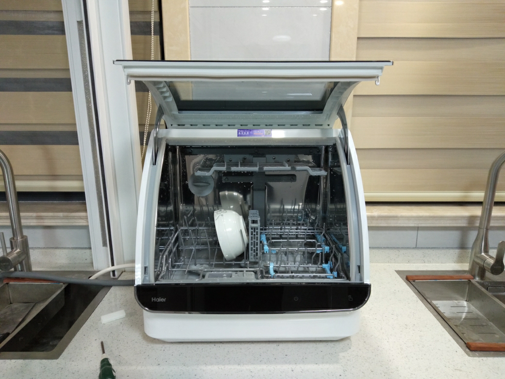 台式洗碗机安装方便无需改造和定制橱柜的推荐理由