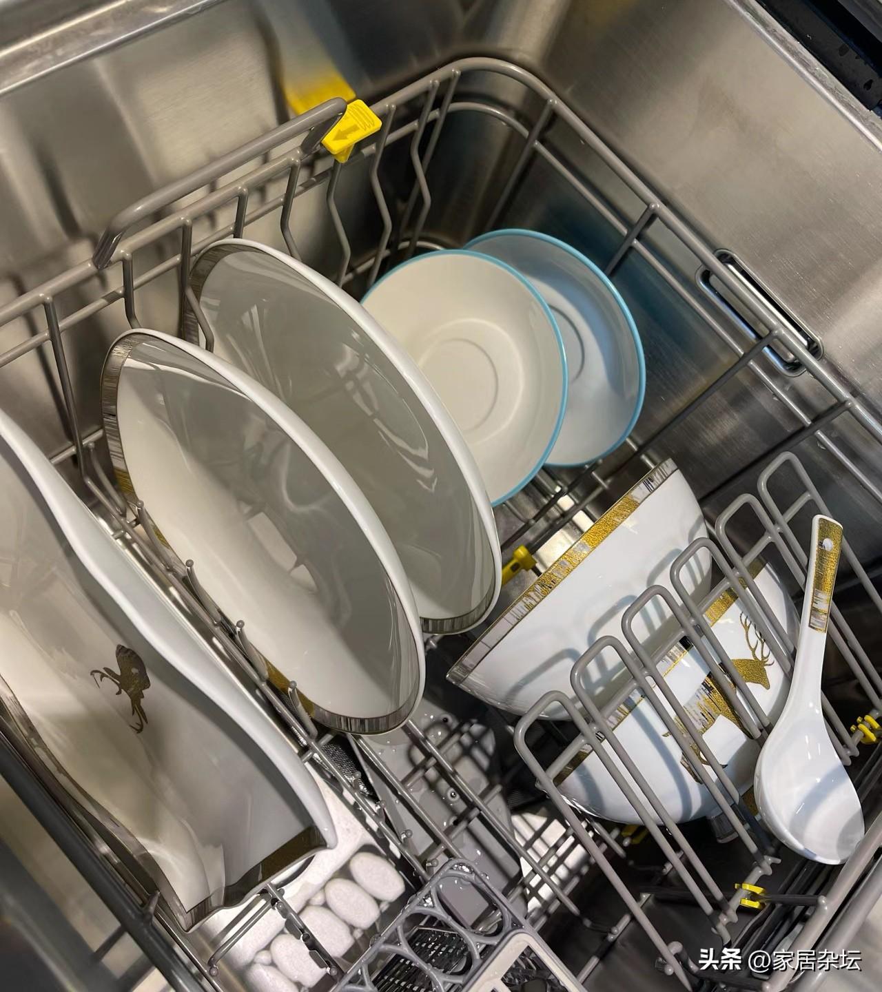 消毒洗碗机 #头条创作挑战赛#洗碗机的四点优势，你知道吗？