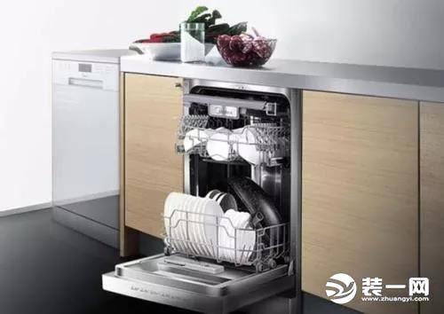 成都装修网：家用洗碗机怎么布置水电以及安装注意事项