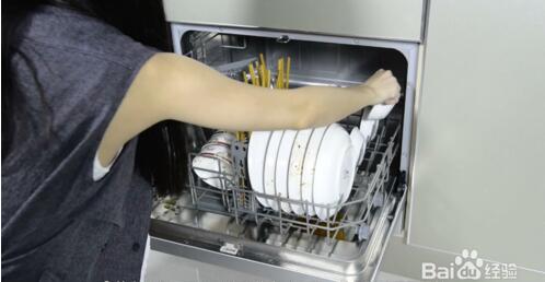 家用洗碗机如何使用